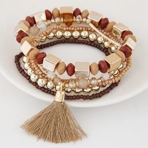 **GENESIS* Brown Tassel x Bead Fashion Bracelet Set